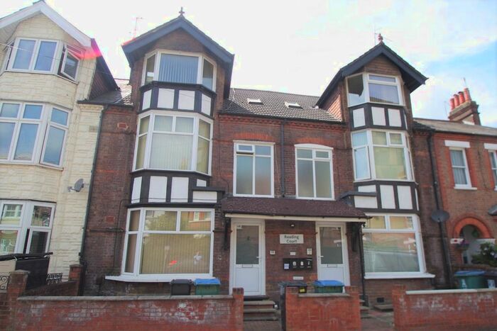 1 Bedroom Flat To Rent In Reading Court, - Westland Road, Watford, WD17