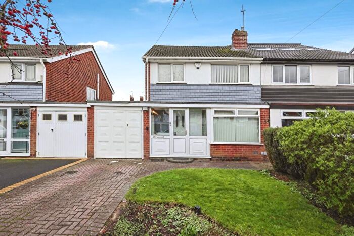 3 Bedroom Semi Detached House For Sale In Ashburton Road, Birmingham, West Midlands, B14
