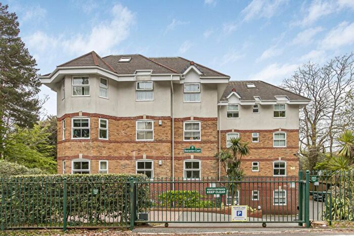 2 Bedroom Flat To Rent In St Stephens Road, Town Centre, BH2