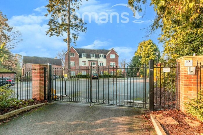 2 Bedroom Flat To Rent In St. Catherines Wood, Camberley GU15