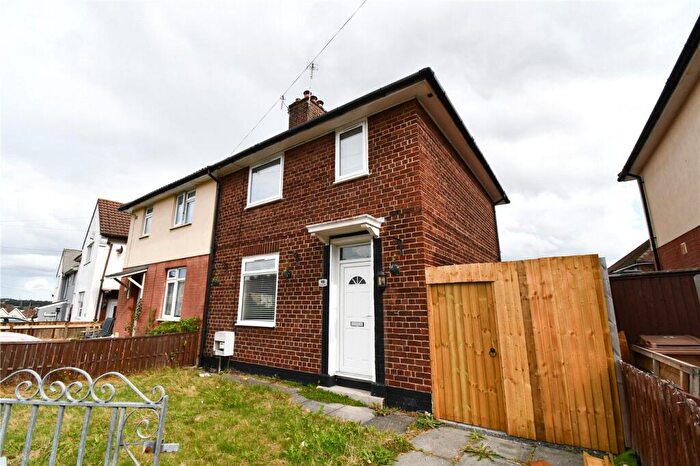 3 Bedroom Semi-Detached House To Rent In Worcester Road, Prenton, Wirral, CH43