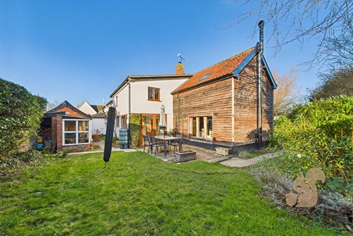 4 Bedroom Semi-Detached House For Sale In School Lane, Bardwell, Bury St. Edmunds, IP31