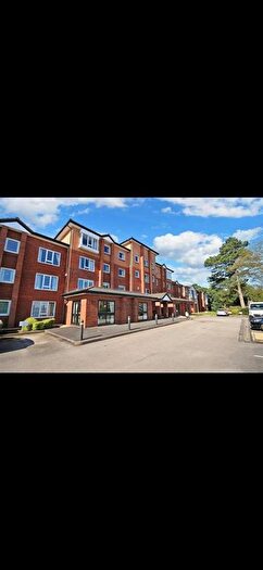 2 Bedroom Flat To Rent In Dingleway, Appleton, Warrington, WA4