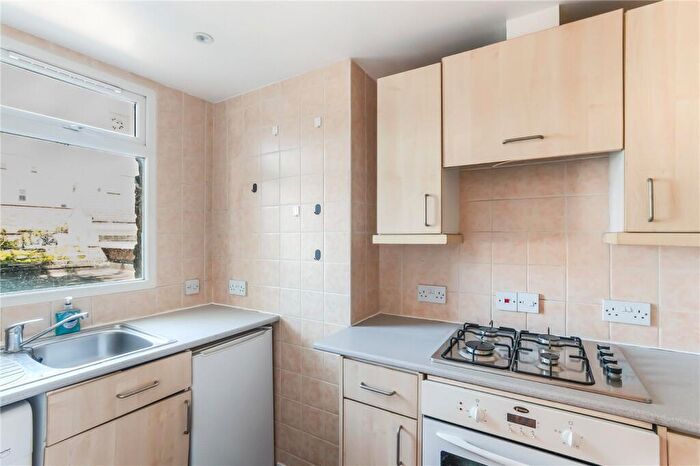 1 Bedroom Apartment To Rent In Choumert Road, Peckham Rye, London, SE15