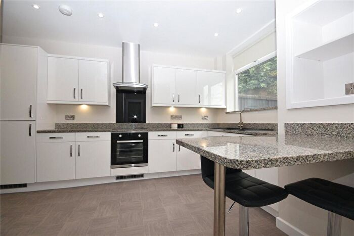 3 Bedroom Terraced House To Rent In Henconner Lane, Bramley, Leeds, West Yorkshire, LS13