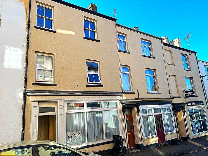 2 Bedroom Flat To Rent In Albion Street, Exmouth, Devon, EX8