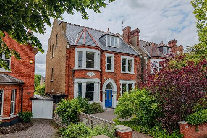 8 Bedroom Detached House For Sale In Mount Park Road, Ealing, W5