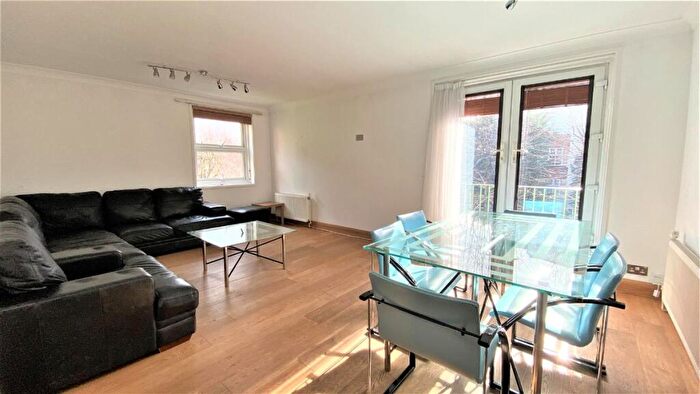 2 Bedroom Apartment For Sale In Acol Road, South Hampstead - Sunny & Bright, NW6