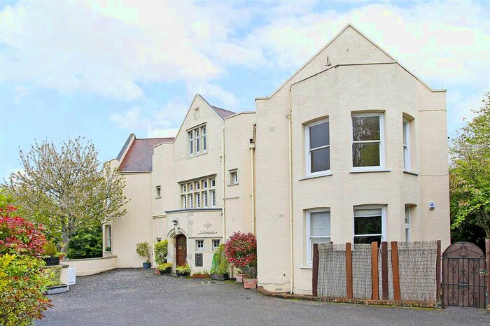 3 Bedroom Flat To Rent In Arborfield, Church Road, Wimbledon Village, SW19