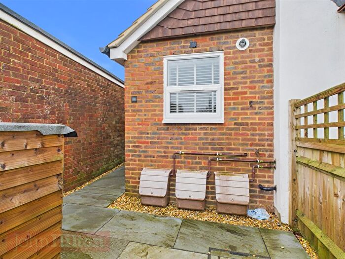 Studio To Rent In Downland Road, Brighton, BN2