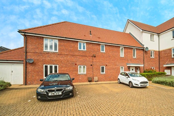 2 Bedroom Flat For Sale In Wadham Gardens, Basingstoke, Hampshire, RG24