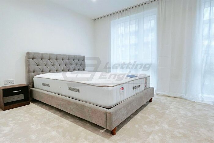 4 Bedroom Flat To Rent In Handley Drive, London, SE3