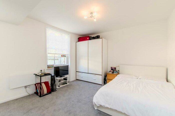 Studio To Rent In Allitsen Road, St John's Wood, London, NW8