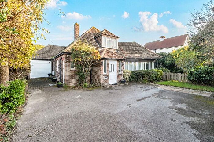 3 Bedroom Detached Bungalow For Sale In Bonnar Road, Selsey, PO20