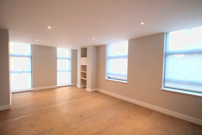 1 Bedroom Flat To Rent In South Street, Bromley, BR1