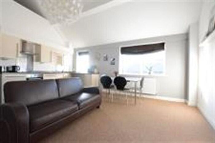 2 Bedroom Flat To Rent In St Marys Court, St. Marys Gate, Nottingham, NG1