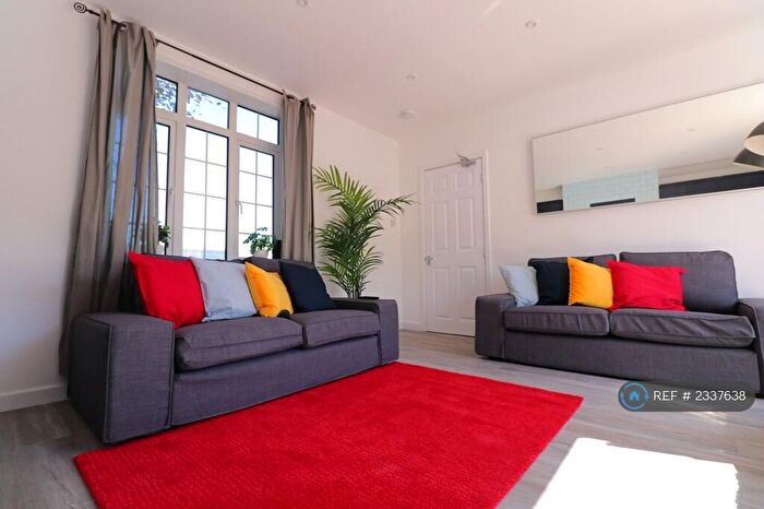 5 Bedroom Semi-Detached House To Rent In Kelston View, Bath, BA2