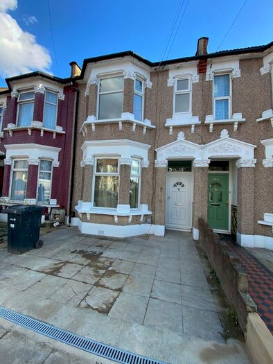 4 Bedroom Terraced House To Rent In Henley Road, Ilford, IG1