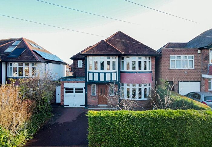 4 Bedroom Detached House For Sale In Musters Road, West Bridgford, Nottingham, NG2