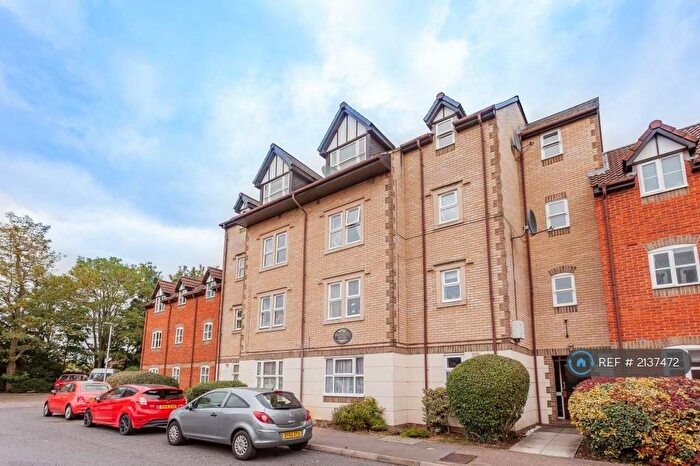 2 Bedroom Flat To Rent In Sherwood House, Reading, RG1