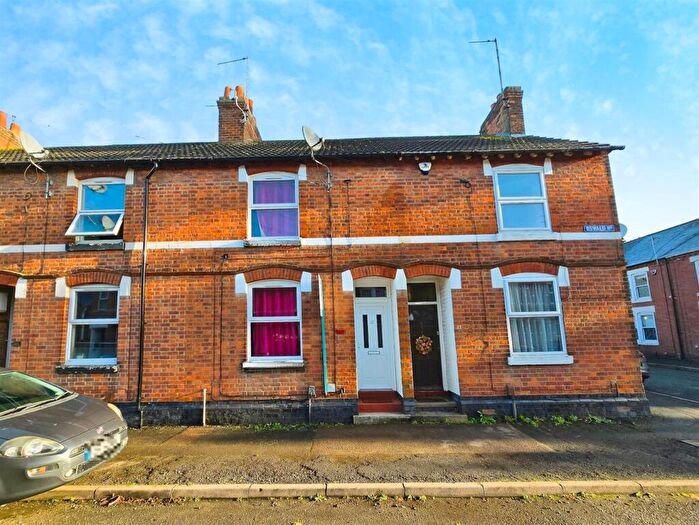 3 Bedroom Terraced House To Rent In Oswald Road, Rushden, Northants, NN10