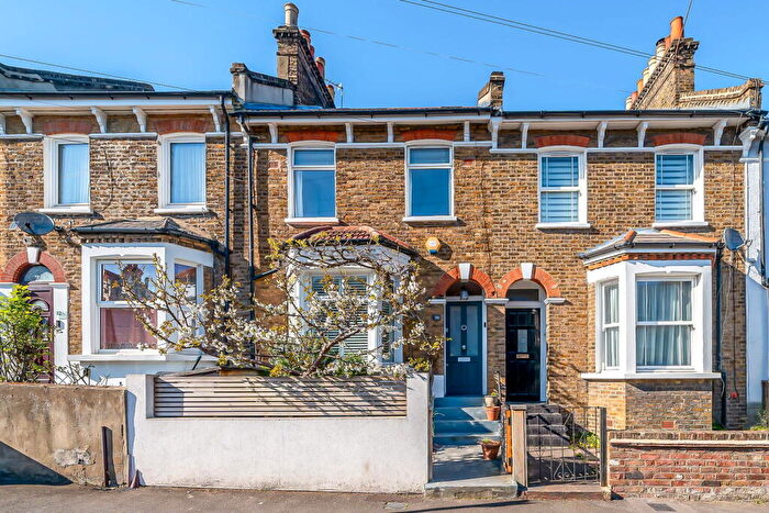 4 Bedroom Terraced House For Sale In Brookbank Road, London, SE13