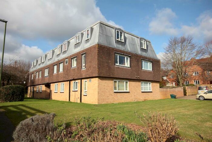 2 Bedroom Apartment To Rent In Troon Court, Iona Way, Haywards Heath, RH16