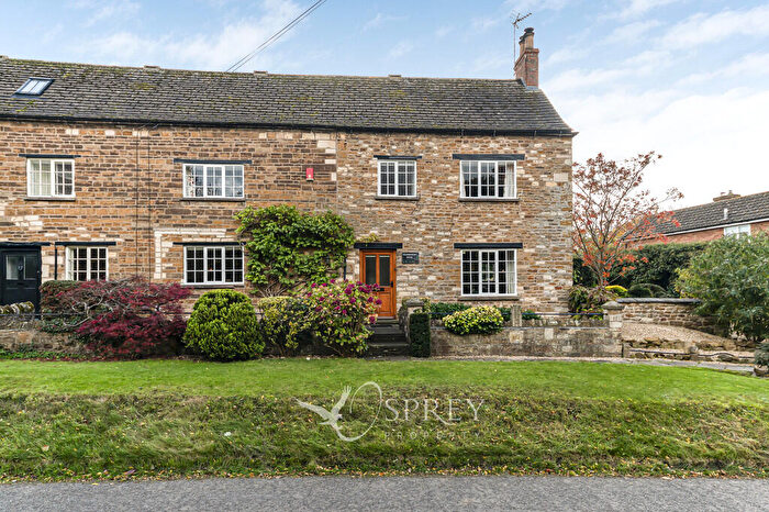 4 Bedroom Semi-Detached House For Sale In Main Street, Whissendine, LE15