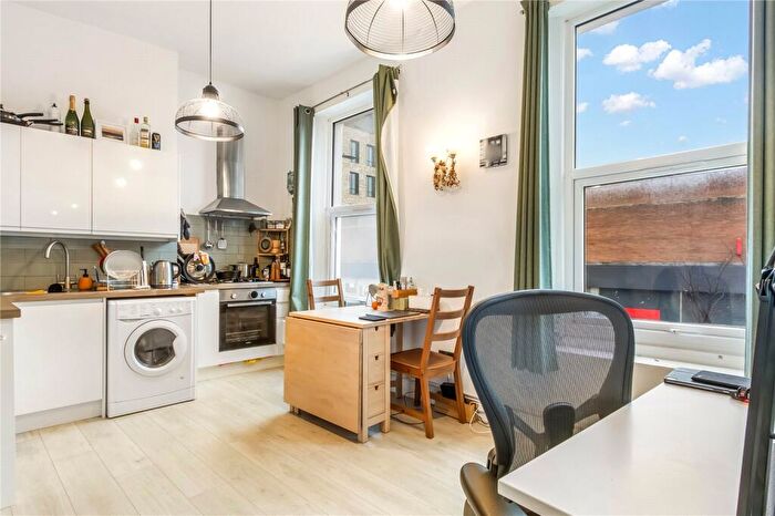 1 Bedroom Apartment To Rent In Sandringham Road, London, E8