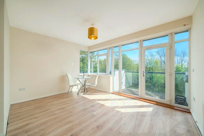 1 Bedroom Flat To Rent In Frith Lane, Mill Hill, NW7