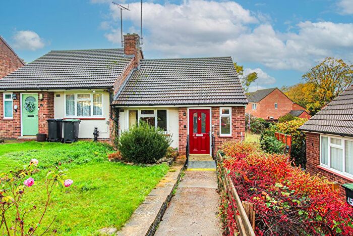 1 Bedroom Semi-Detached Bungalow For Sale In Highfield Road, Irthlingborough, NN9