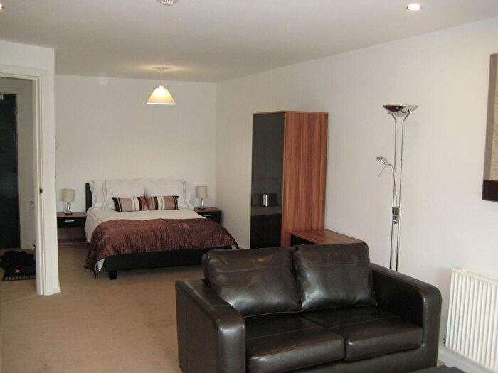 Apartment To Rent In Th Floor Hive Large Studio Apartment, B5