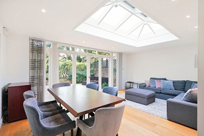 2 Bedroom Flat To Rent In Marlborough Place, St John's Wood, NW8