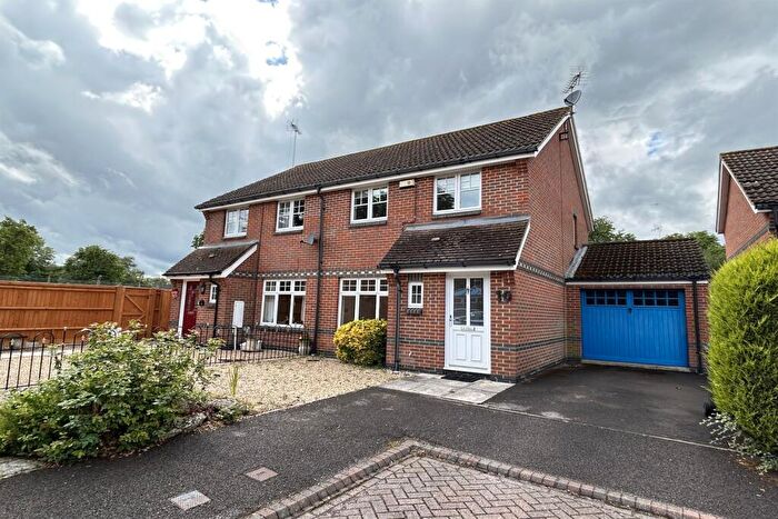 3 Bedroom Semi-Detached House To Rent In Bramley, Tadley, RG26