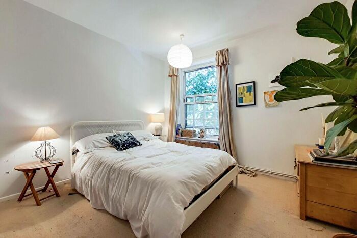 3 Bedroom Flat To Rent In Bronze Street, Deptford, London, SE8