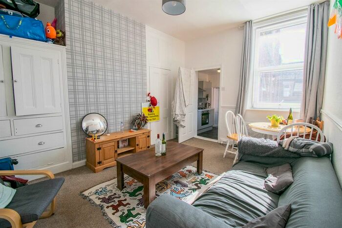 2 Bedroom Flat To Rent In Greystoke Avenue, Sandyford, Newcastle Upon Tyne, NE2