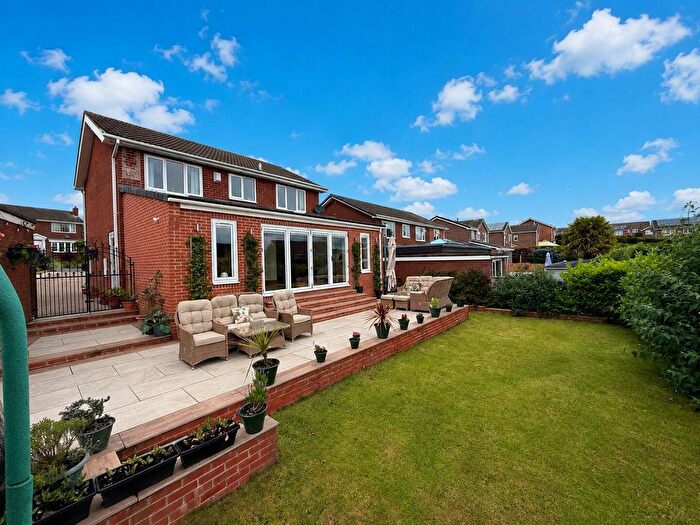 4 Bedroom Detached House For Sale In Beech Gardens, Castleford, WF10