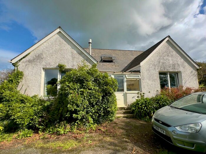 5 Bedroom Detached House For Sale In Pendoggett Nr Port Isaac, PL29