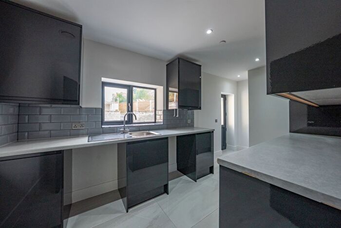 5 Bedroom Detached House For Sale In Risca Road, Rogerstone, Newport, Caerphilly, NP10