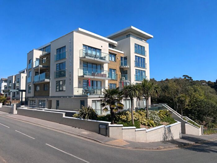 2 Bedroom Flat For Sale In Studland Road, Bournemouth, BH4