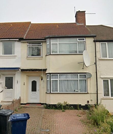 3 Bedroom Terraced House To Rent In Clare Road, Greenford, Middlesex, UB6