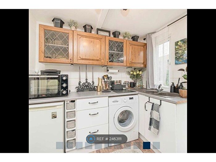 Studio To Rent In Butts Crescent, Twickenham, TW13