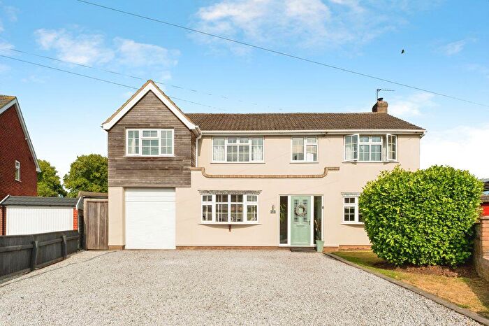 5 Bedroom Detached House For Sale In Longmeadow Rise, Keelby, DN41