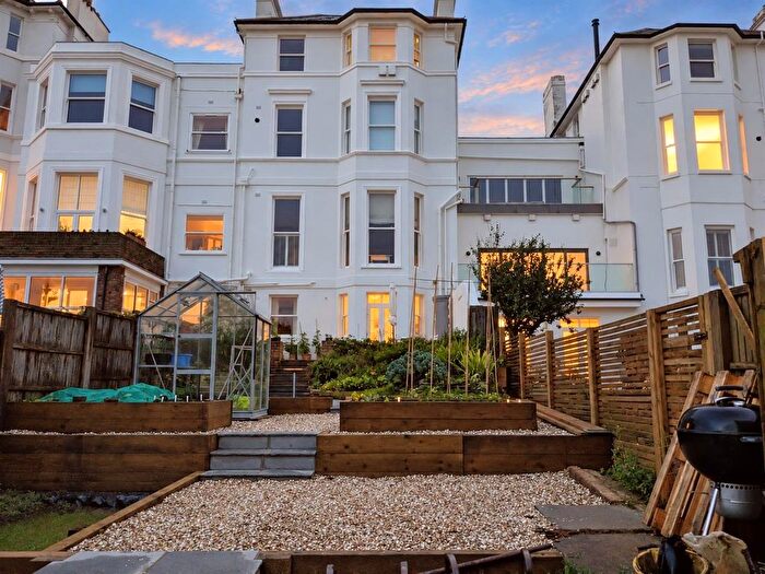 2 Bedroom Flat For Sale In West Hill House, West Hill Road, St Leonards-On-Sea, TN38