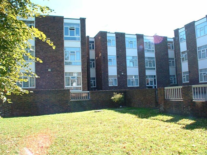 1 Bedroom Flat To Rent In Churchill Place, Harrow, HA1