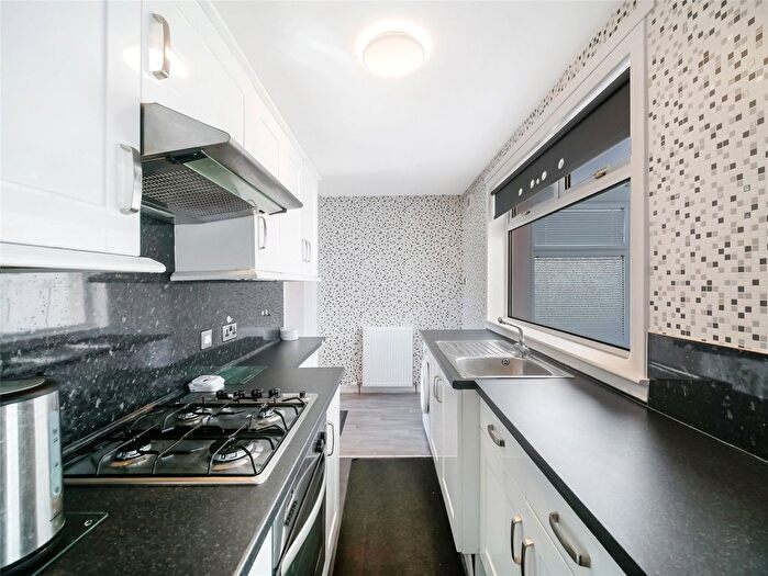 2 Bedroom Semi-detached House For Sale In Birkhill Avenue, Bishopbriggs, Glasgow, East Dunbartonshire, G64