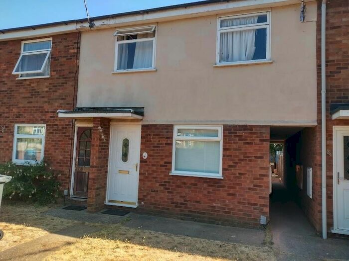 1 Bedroom Flat To Rent In Henstead Gardens, Ipswich, IP3