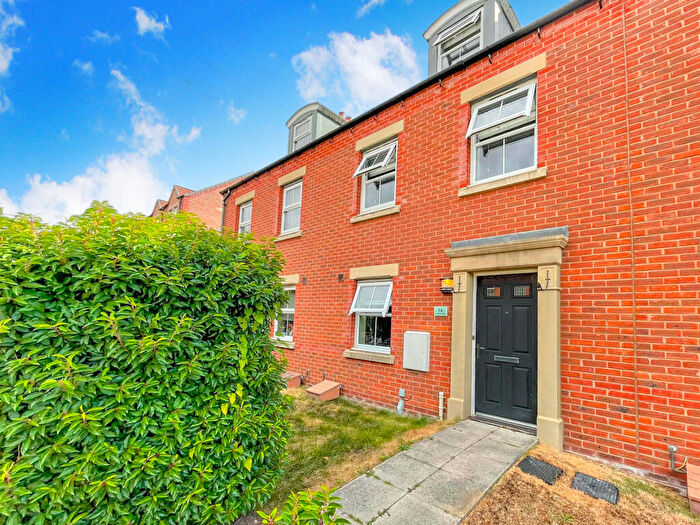 3 Bedroom Town House For Sale In Moorland Road, Sherburn In Elmet, North Yorkshire, LS25