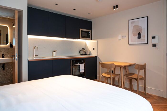 Studio To Rent In St. Stephens Crescent, London, W2