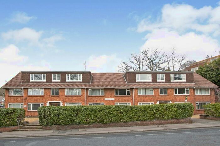 2 Bedroom Apartment To Rent In Bournemouth Road, BH14